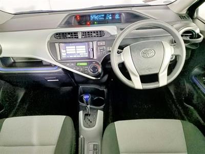 2014 Toyota Aqua Hybrid