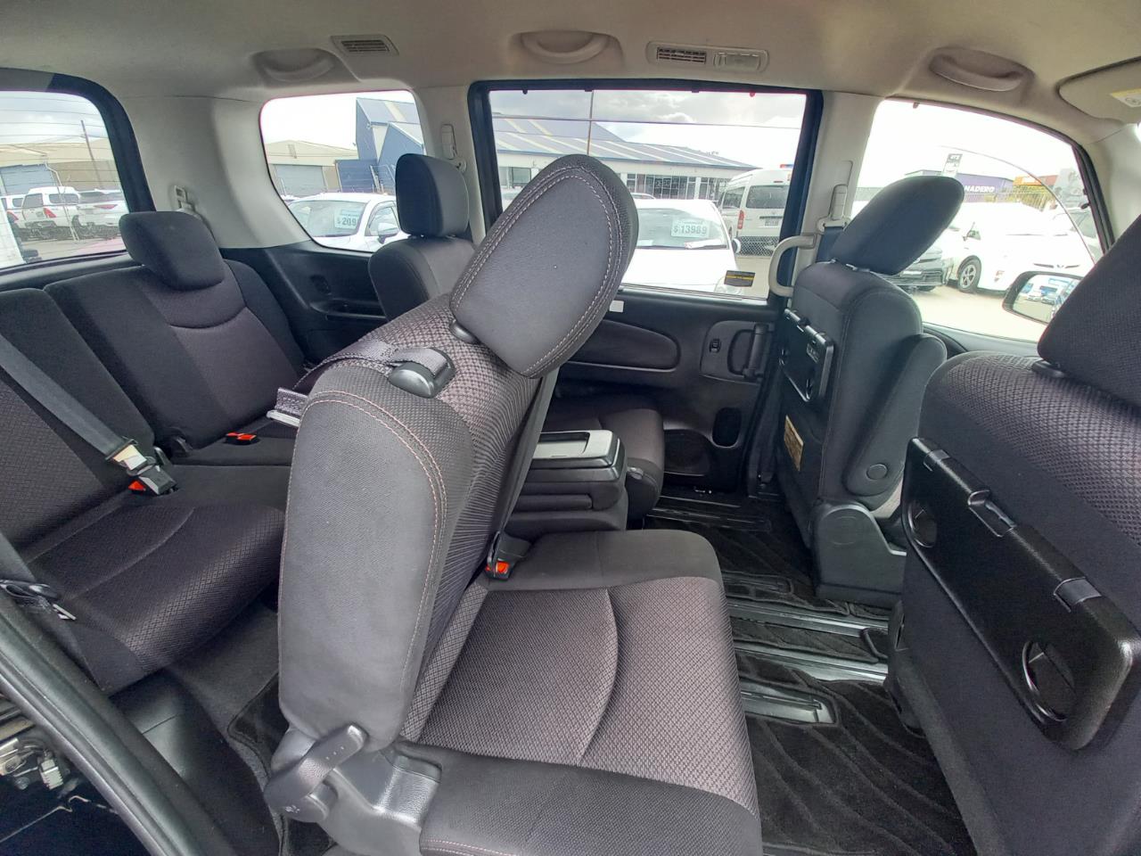 2012 Nissan Serena Hybrid