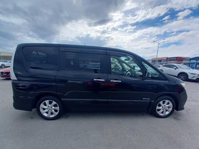 2012 Nissan Serena Hybrid