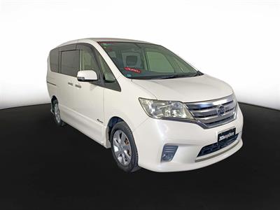 2013 Nissan Serena Hybrid