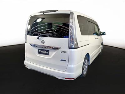 2013 Nissan Serena Hybrid