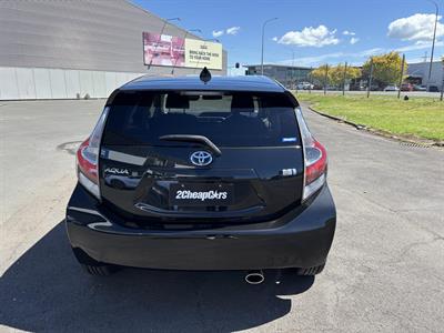 2012 Toyota Aqua Hybrid