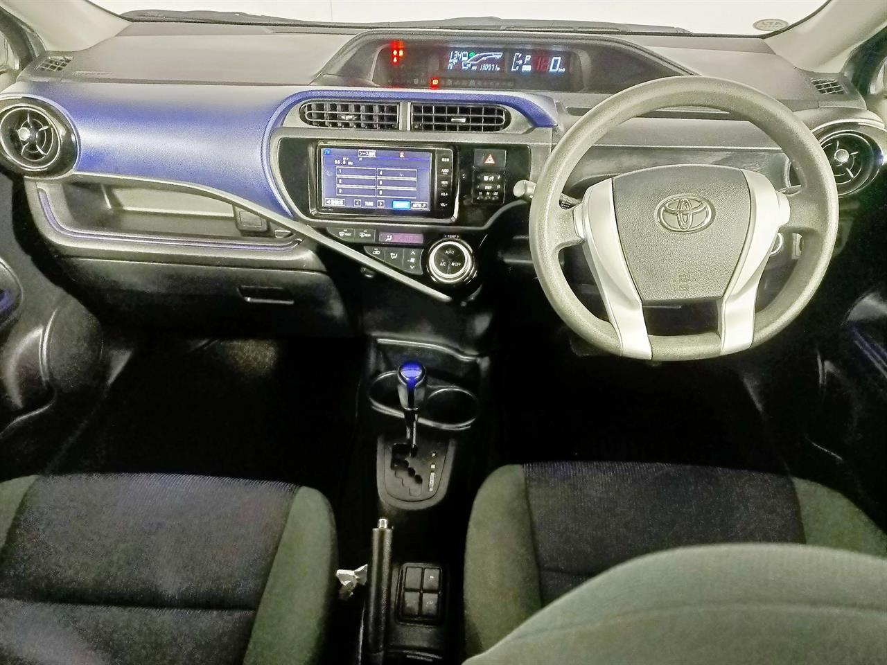 2015 Toyota Aqua Hybrid