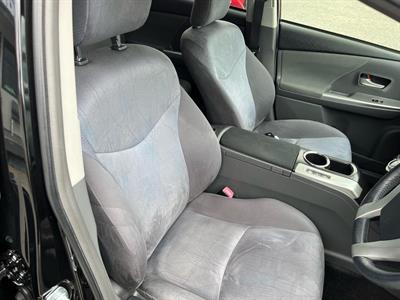 2012 Toyota Prius Alpha 7 Seats