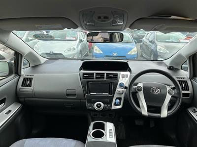 2012 Toyota Prius Alpha 7 Seats