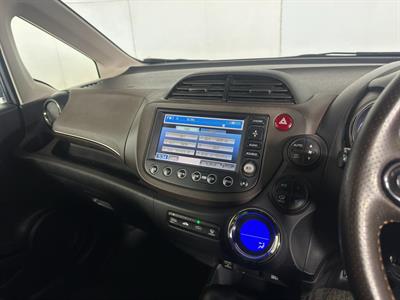 2012 Honda Fit Jazz Shuttle Hybrid