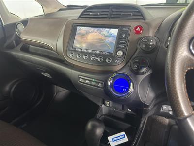 2012 Honda Fit Jazz Shuttle Hybrid