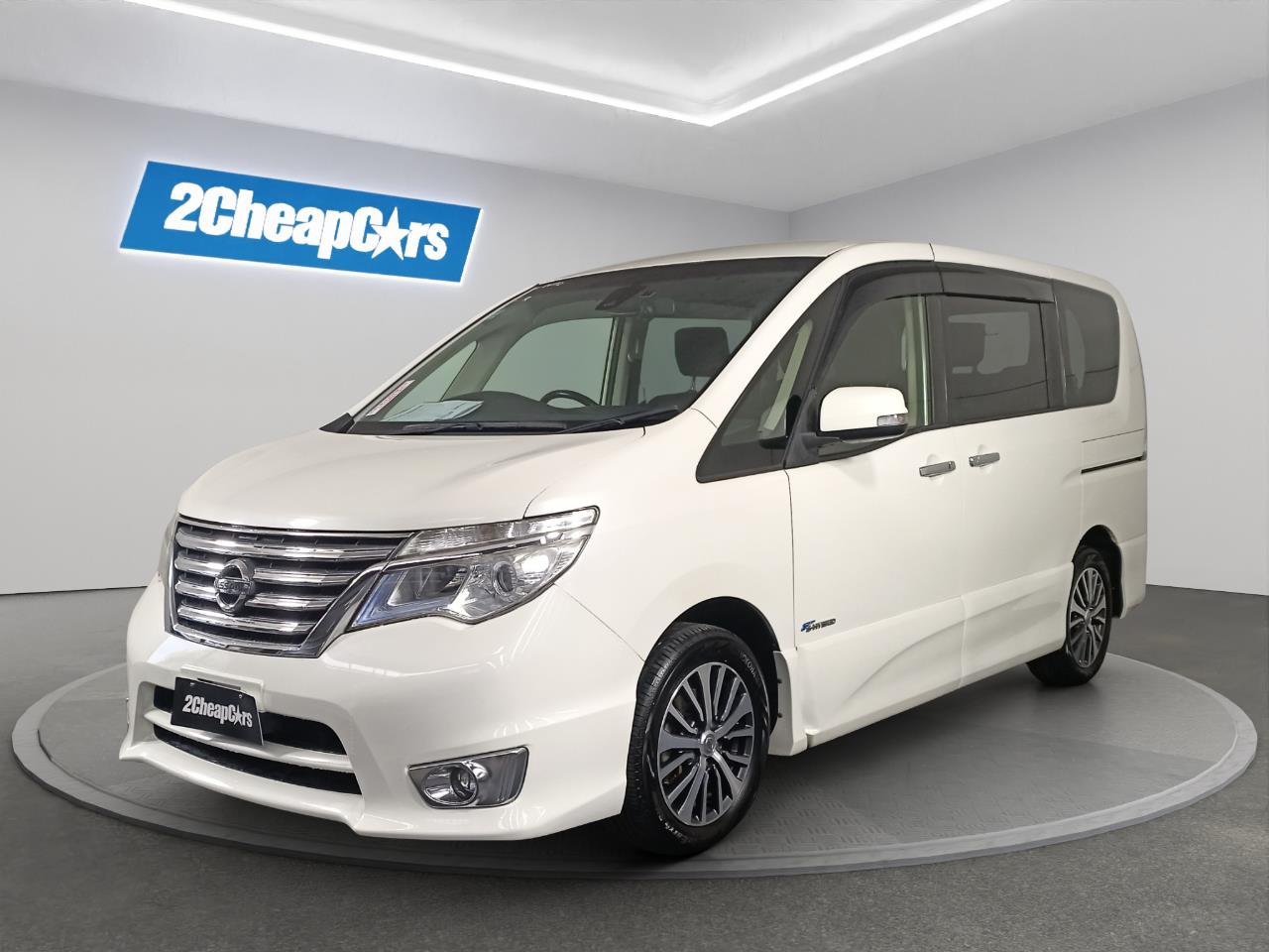 2015 Nissan Serena Hybrid