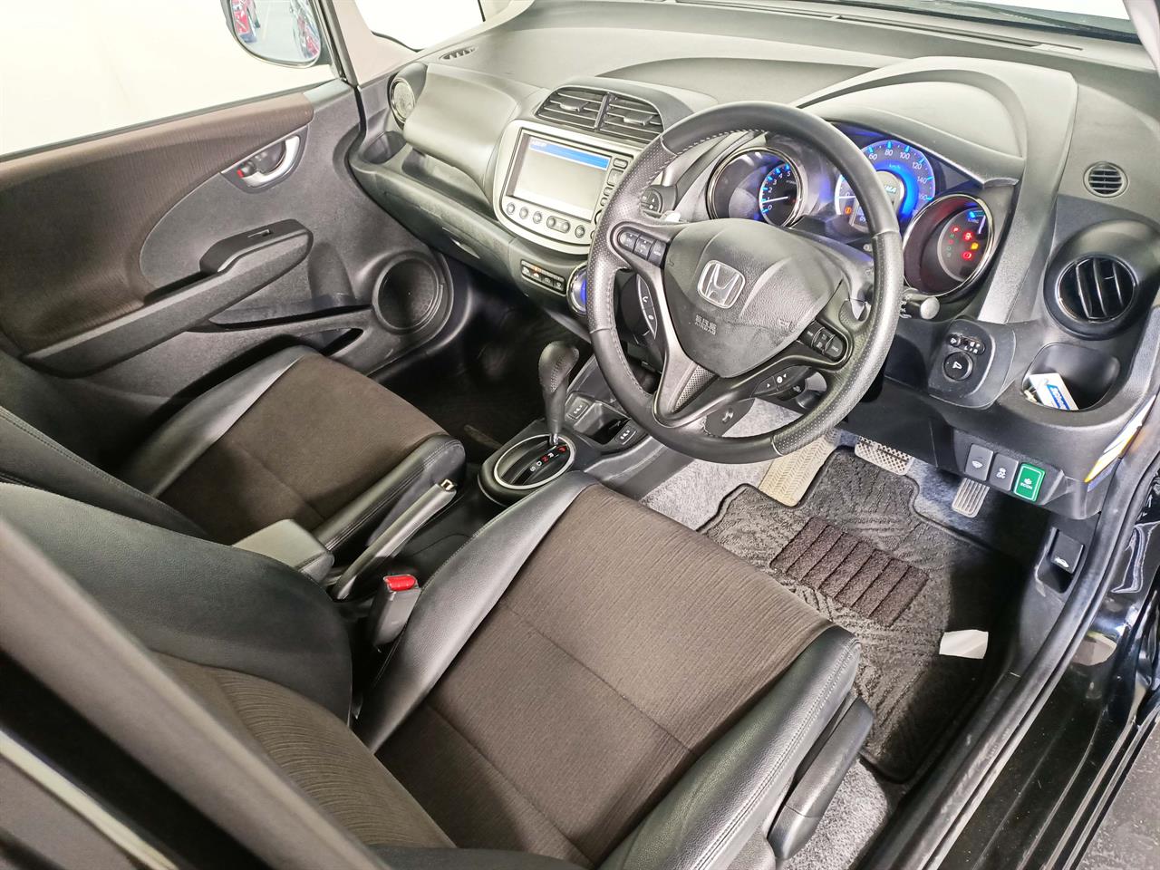 2013 Honda Fit Jazz Hybrid