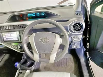 2013 Toyota Aqua Hybrid