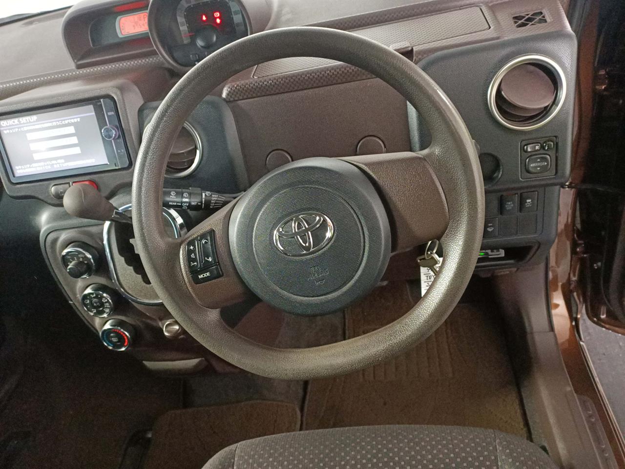 2013 Toyota SPADE 