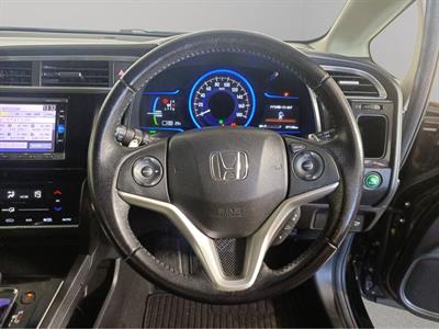 2016 Honda Fit Shuttle Hybrid Facelift