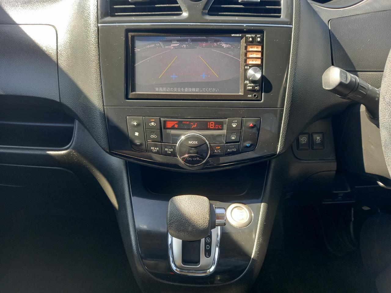 2013 Nissan Serena Hybrid