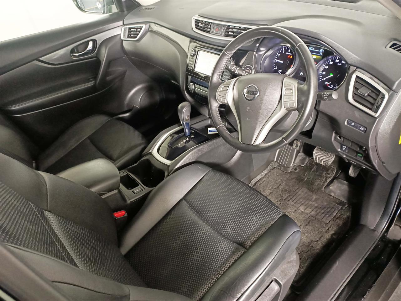 2014 Nissan X-Trail 7 Seats