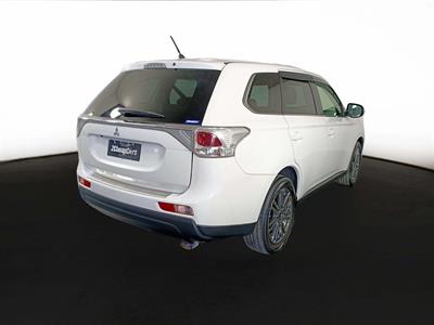 2013 Mitsubishi Outlander 4WD 24G 7seats