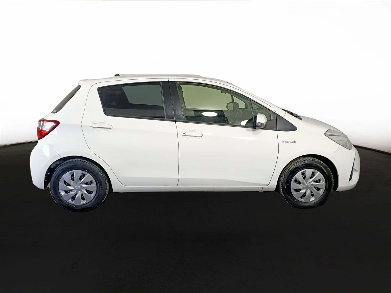 2019 Toyota Vitz Hybrid