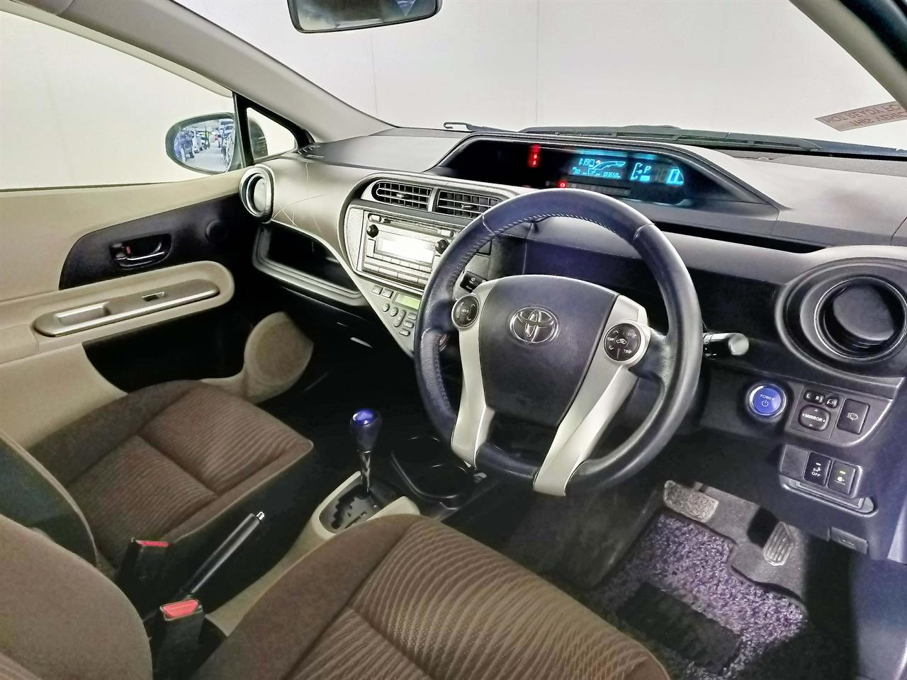 2012 Toyota Aqua Hybrid