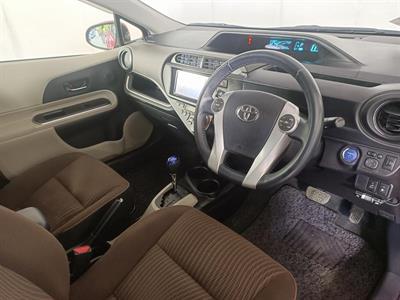 2014 Toyota Aqua Hybrid