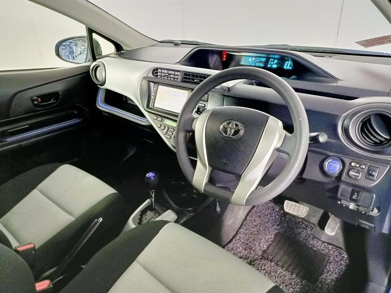 2013 Toyota Aqua Hybrid