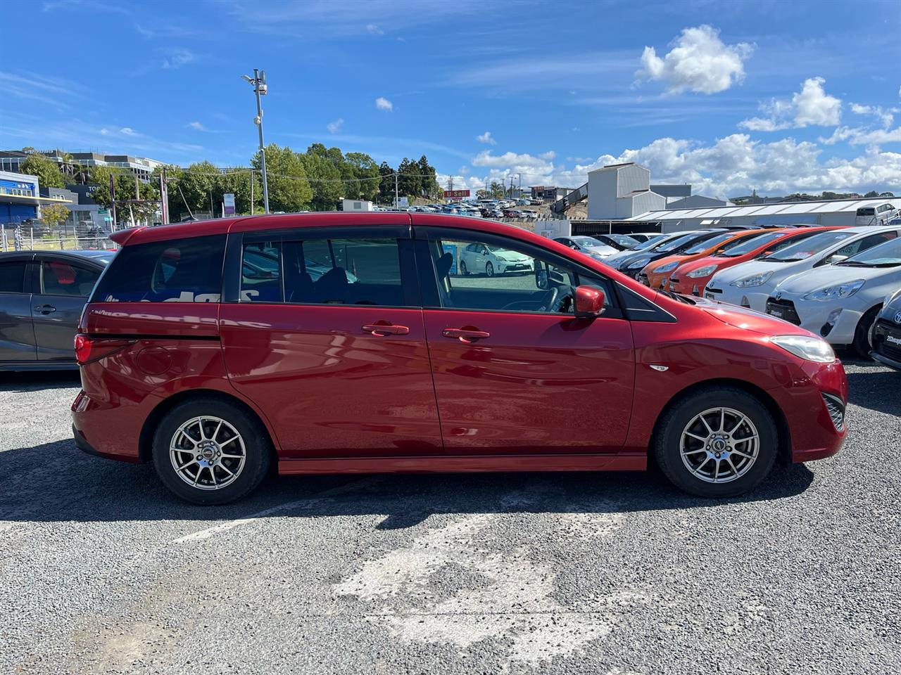 2014 Mazda Premacy 