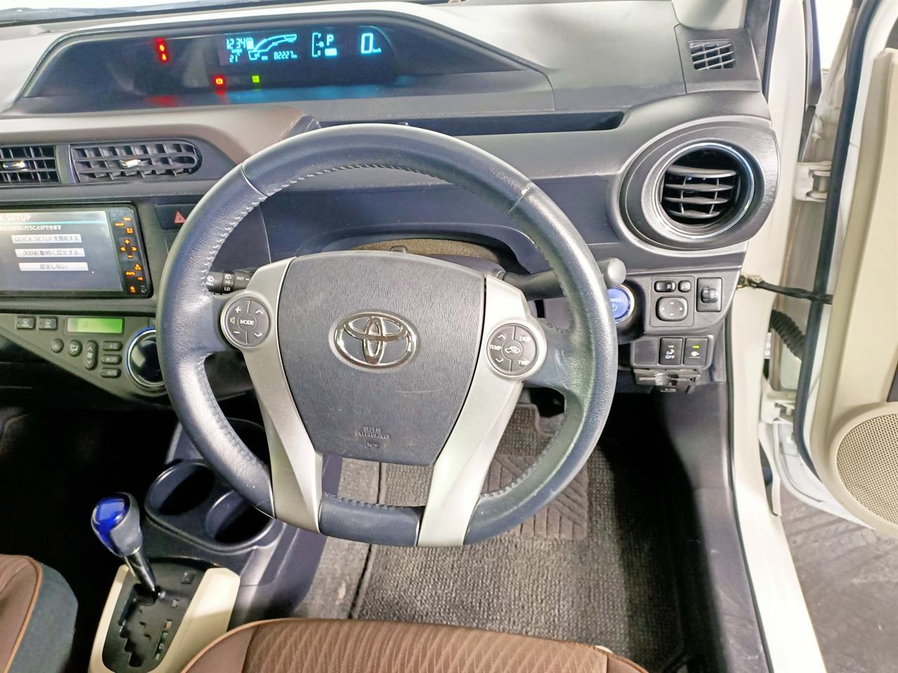 2014 Toyota Aqua Hybrid