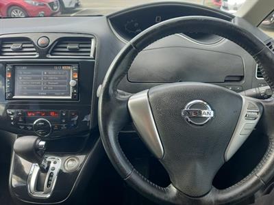 2012 Nissan Serena Hybrid