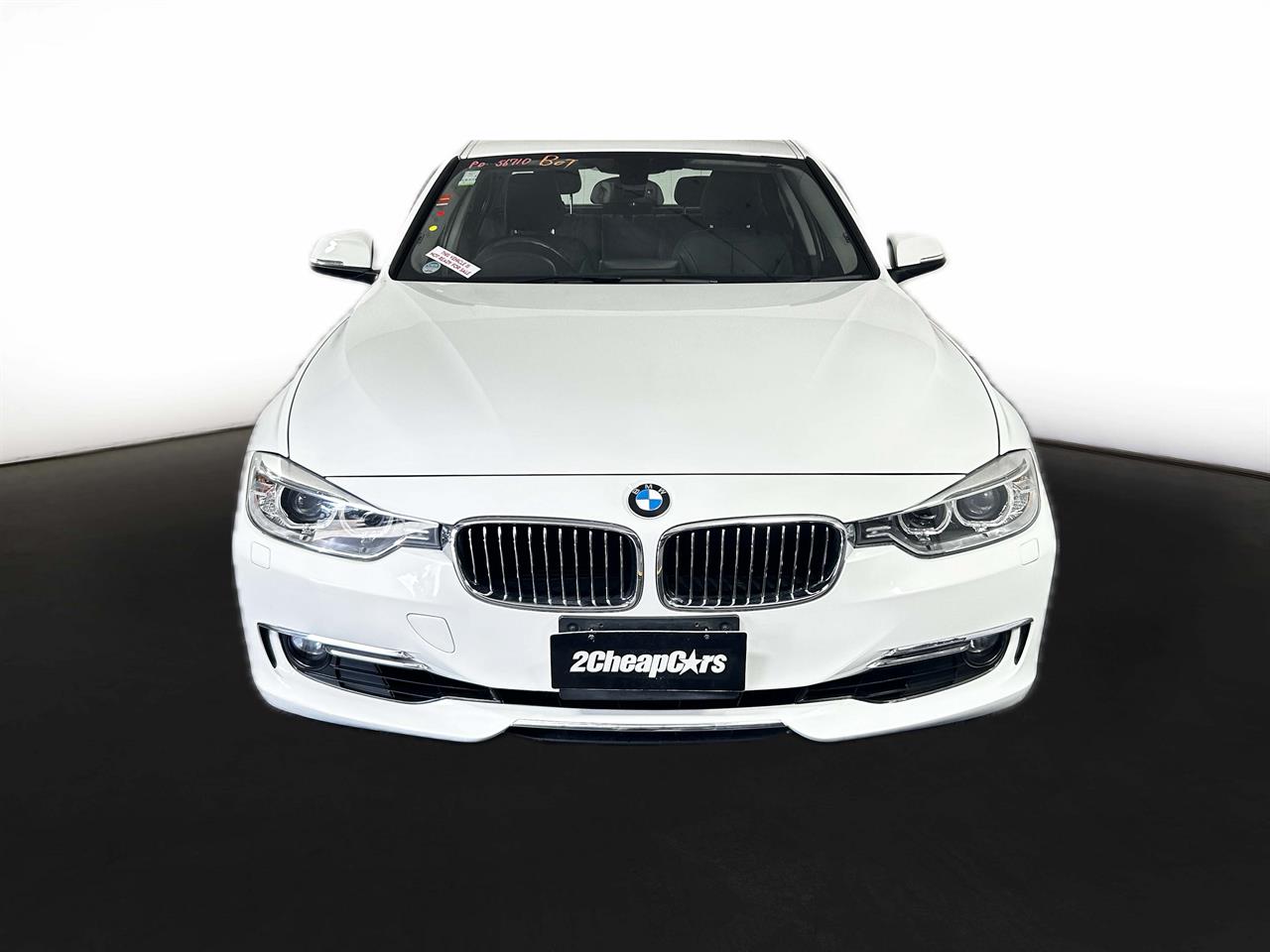 2013 BMW 320i Luxury