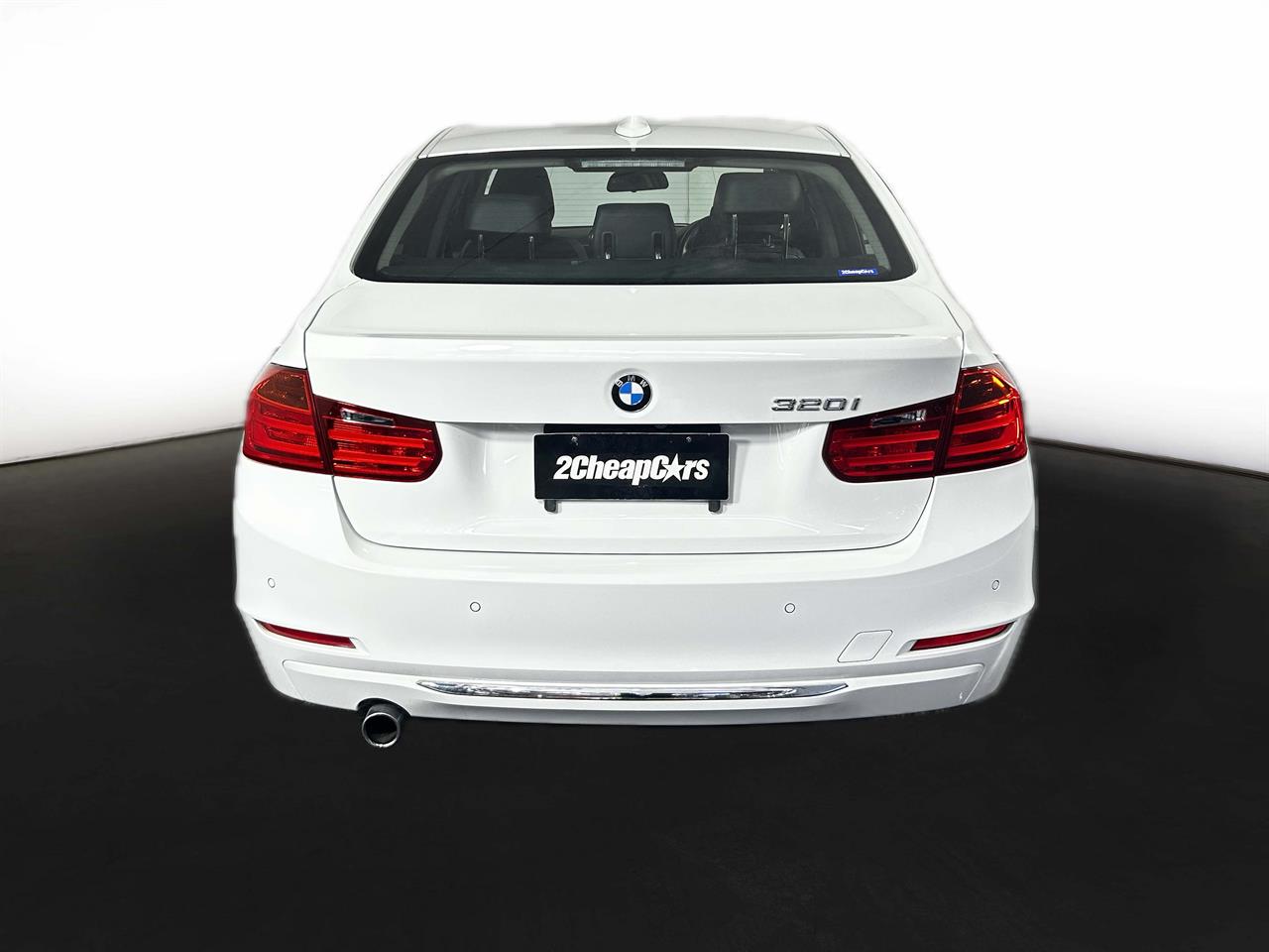 2013 BMW 320i Luxury