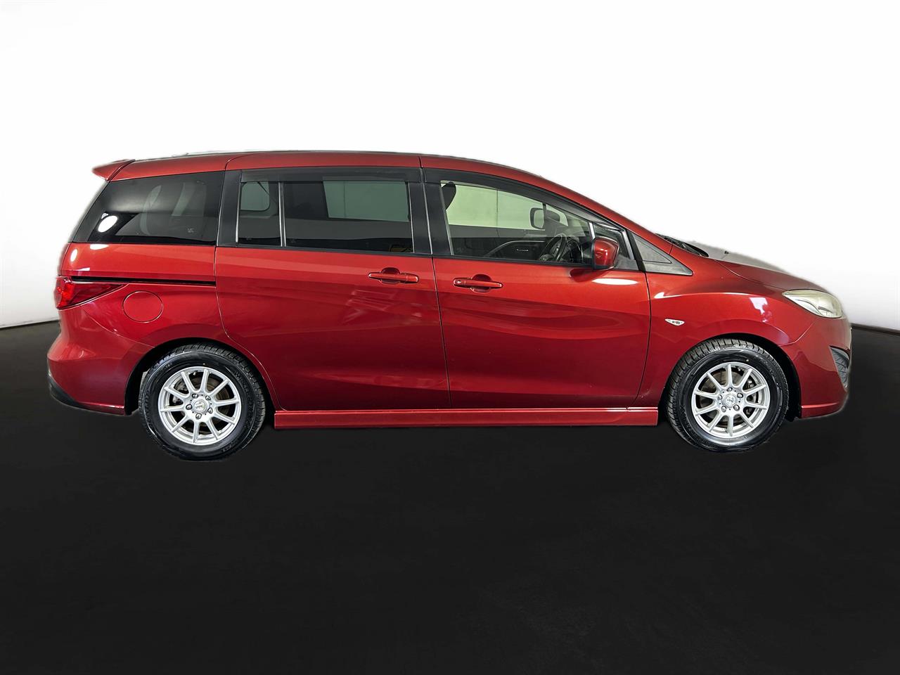 2013 Mazda Premacy 