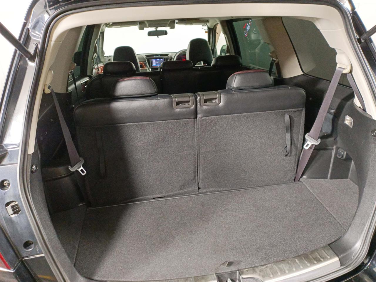 2014 Subaru Exiga 7 Seats