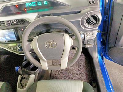 2013 Toyota Aqua Hybrid