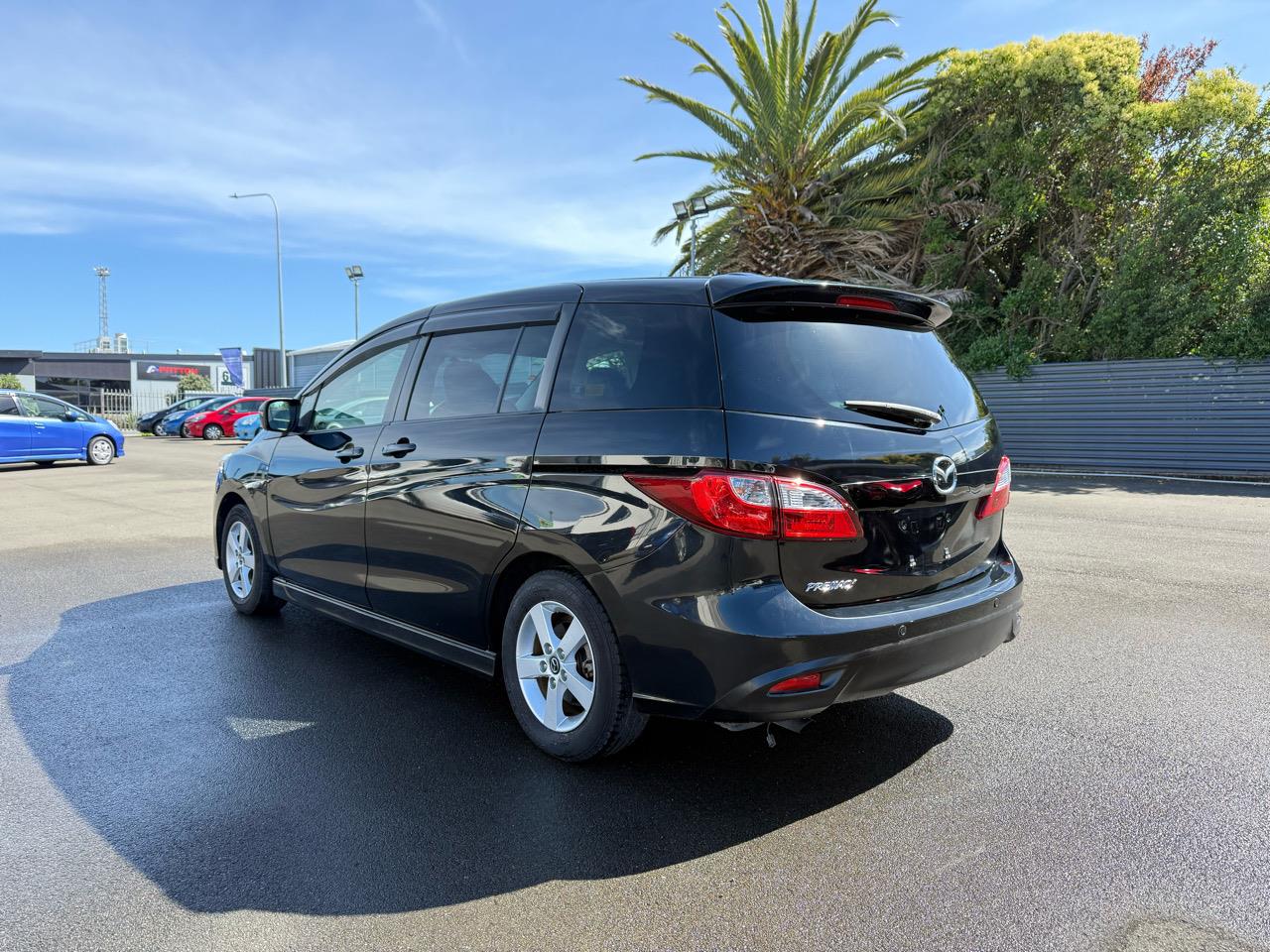 2013 Mazda Premacy 