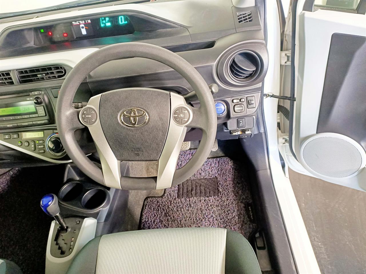 2012 Toyota Aqua Hybrid