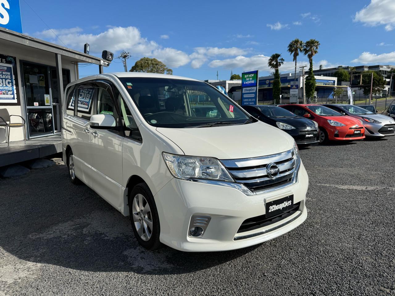 2012 Nissan Serena 