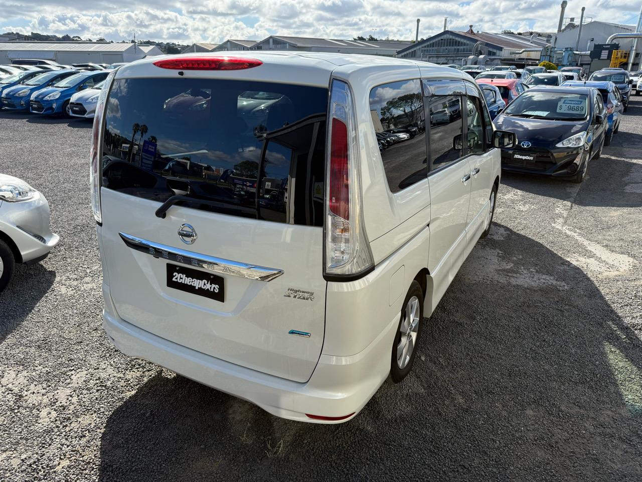 2012 Nissan Serena 