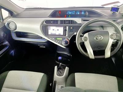 2014 Toyota Aqua Hybrid