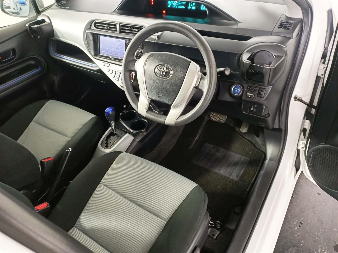 2013 Toyota Aqua Hybrid