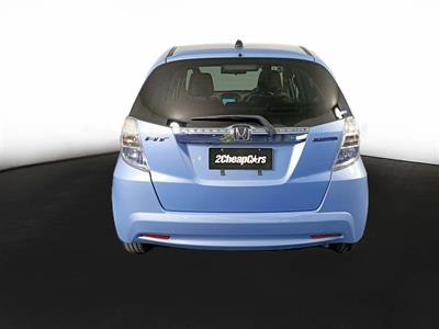 2013 Honda Fit Jazz Hybrid