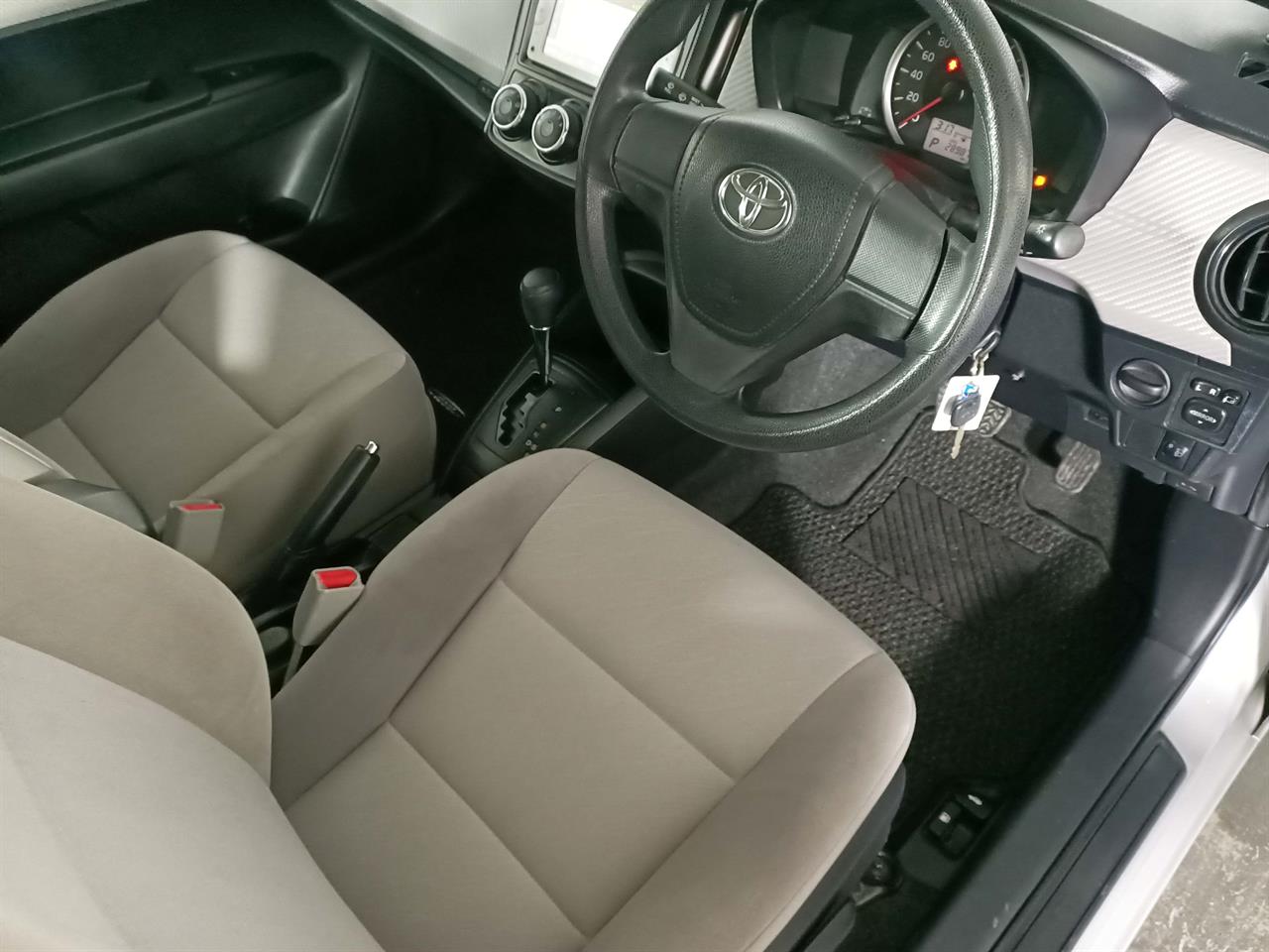 2013 Toyota Corolla AXIO