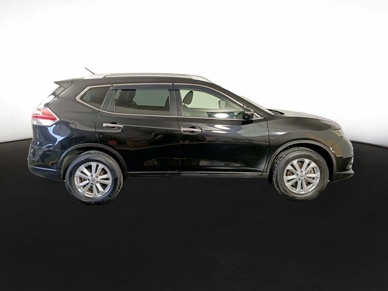 2015 Nissan X-Trail 4WD 7seats