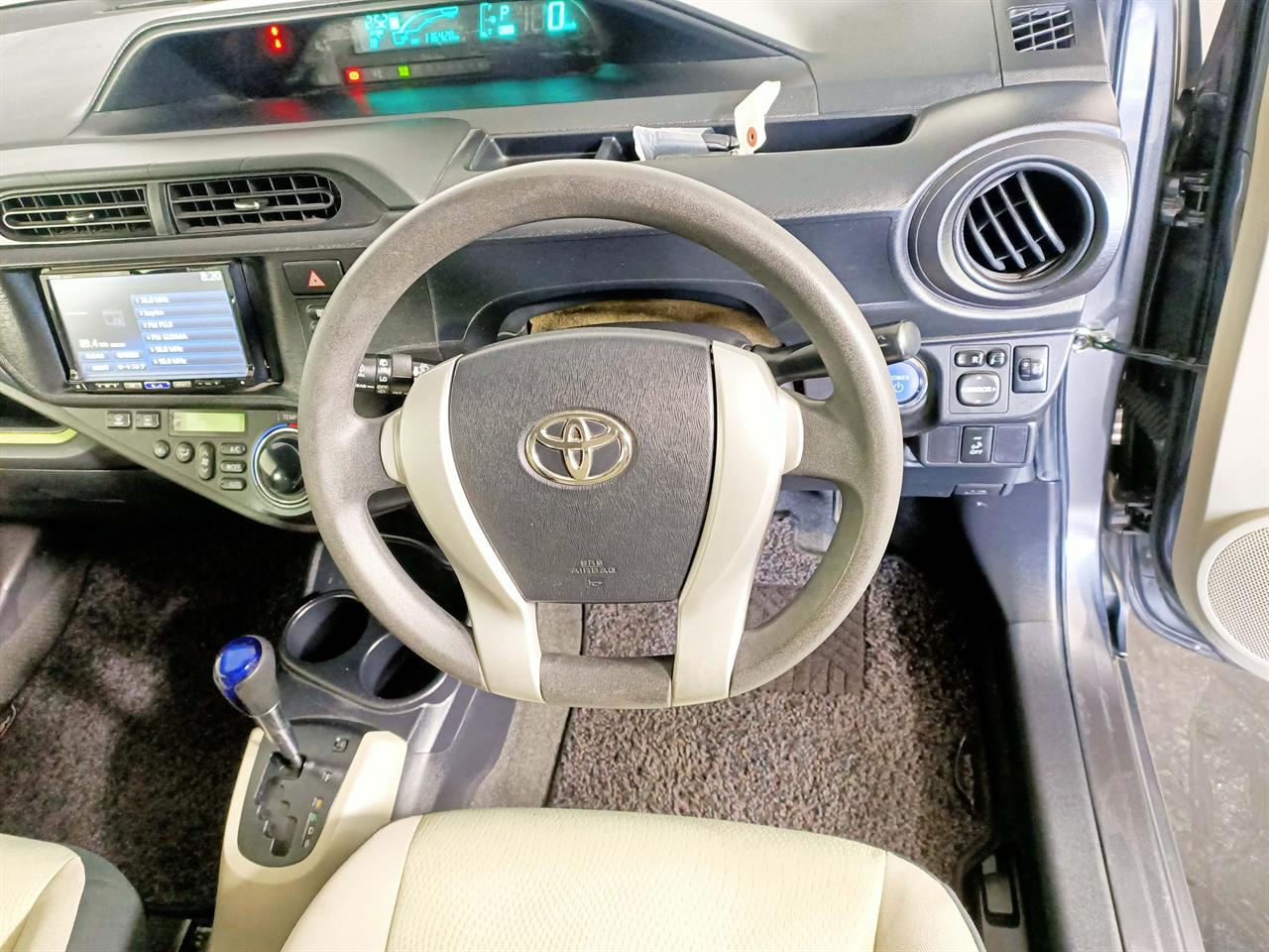 2013 Toyota Aqua Hybrid