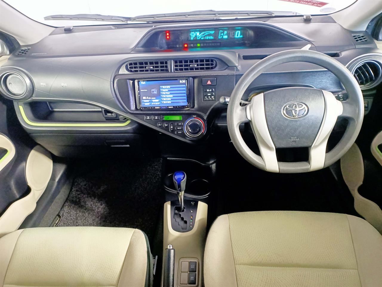 2013 Toyota Aqua Hybrid