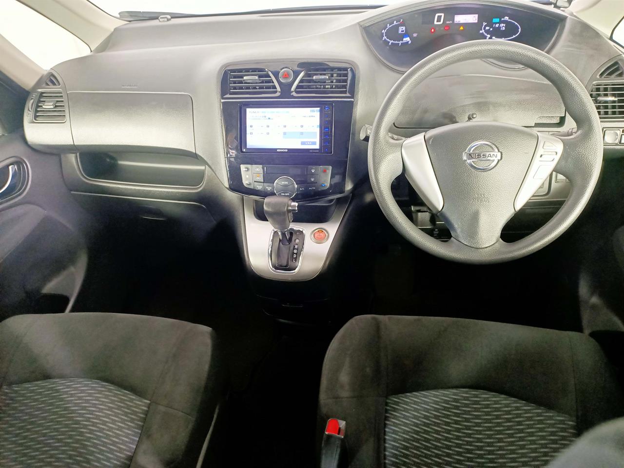 2016 Nissan Serena 