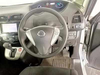 2016 Nissan Serena 