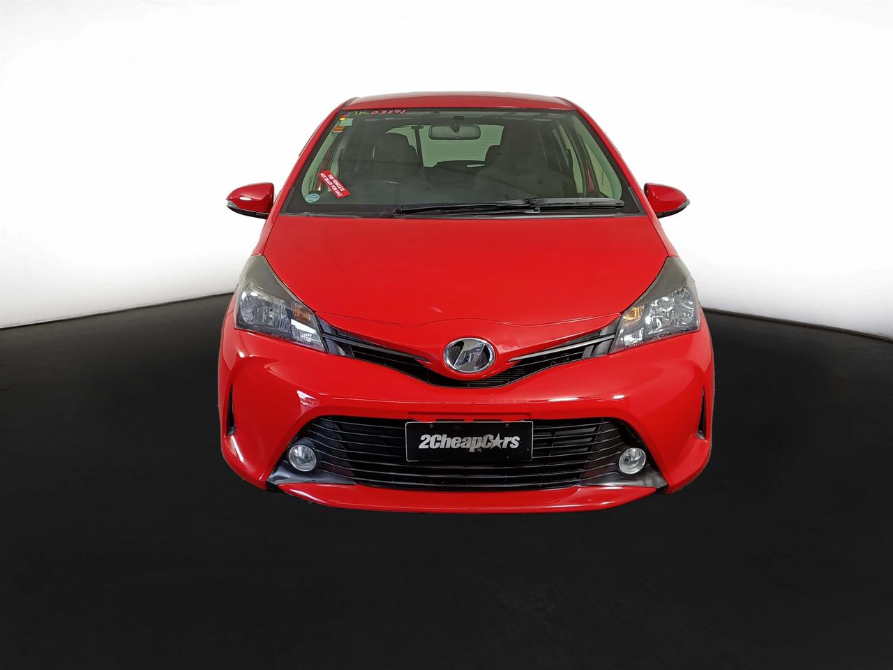 2015 Toyota Vitz 