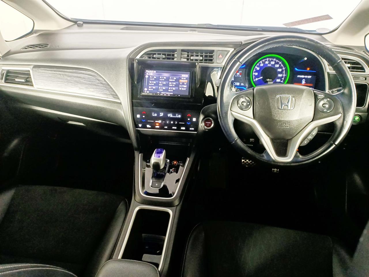 2016 Honda Fit Shuttle Hybrid Facelift Z