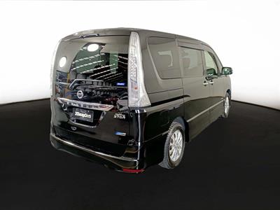 2013 Nissan Serena Hybrid