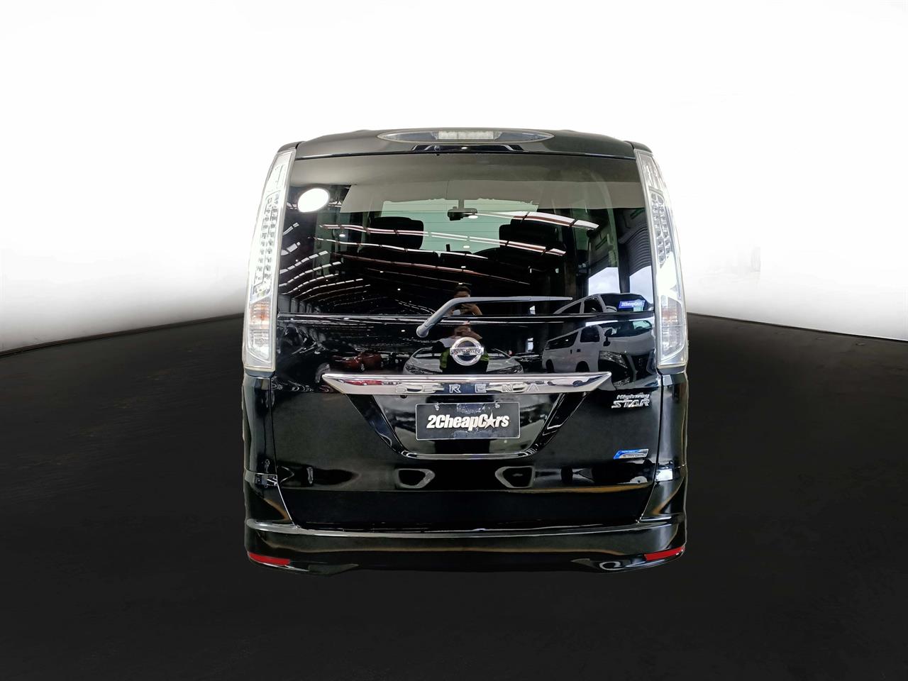 2013 Nissan Serena Hybrid