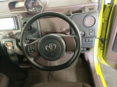 2013 Toyota SPADE G