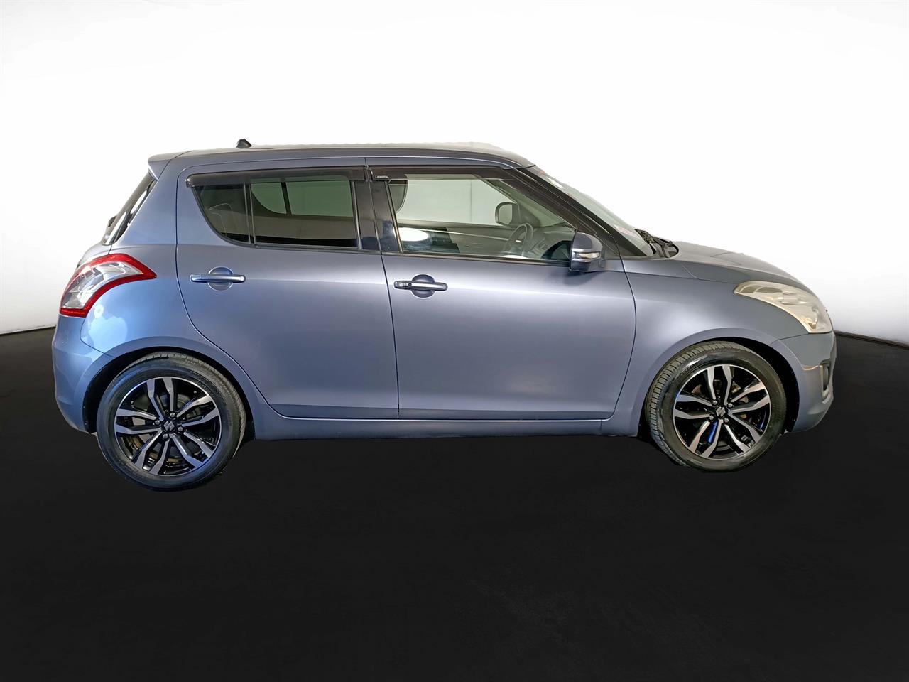 2015 Suzuki Swift STYLE DJE